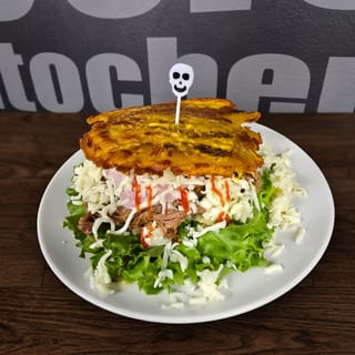 Patacon De Carne Mechada