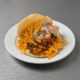 Arepa Cabimera De Carne Y Pollo
